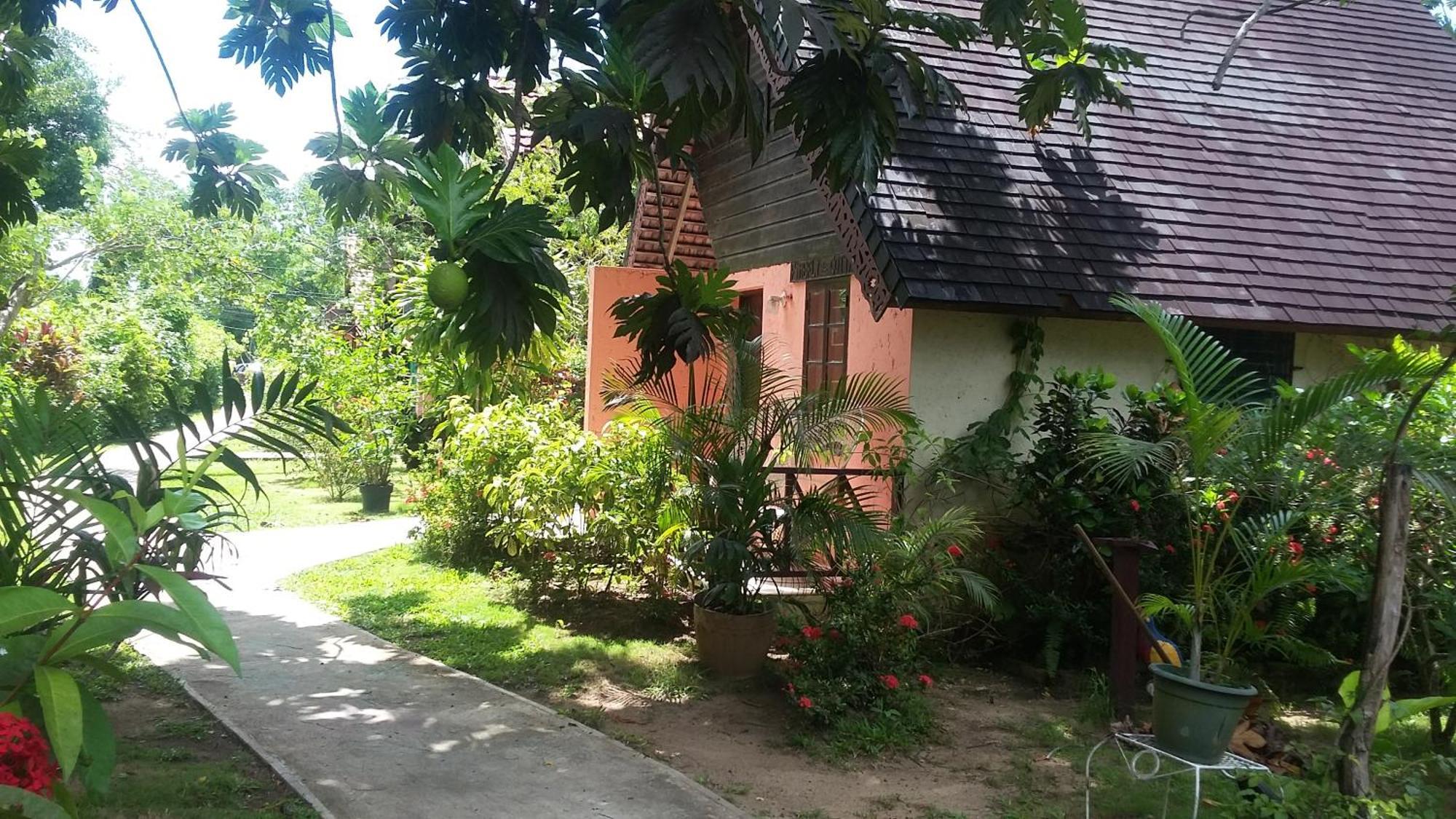 Firefly Beach Cottages Negril Dış mekan fotoğraf