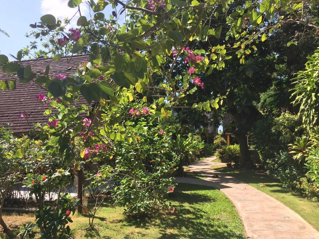 Firefly Beach Cottages Negril Dış mekan fotoğraf